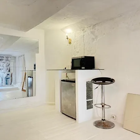 Apartment Vorontsov Loft 2 *